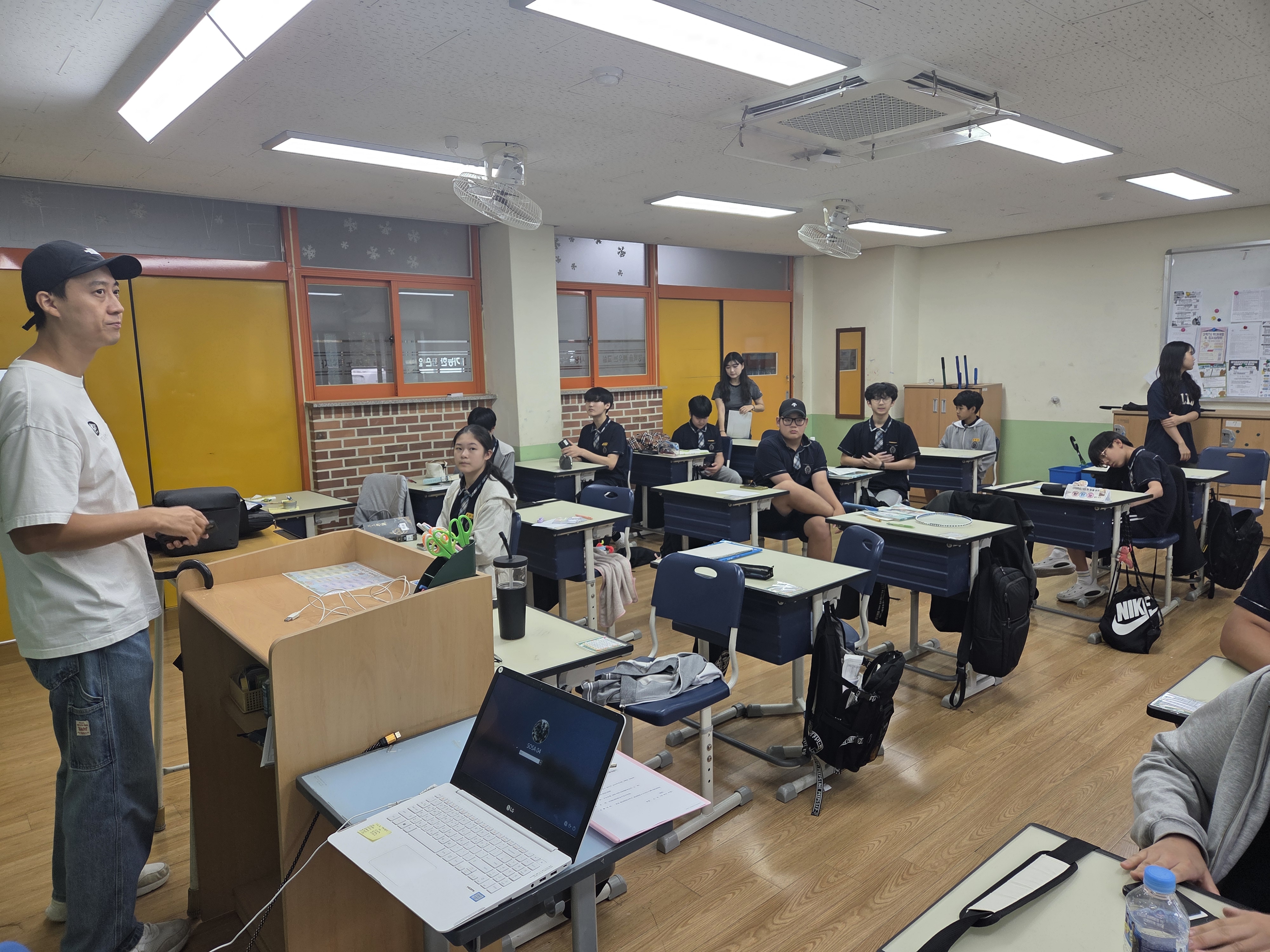 하늘을 나는 우리학교(부일중) 영상 편집 이미지